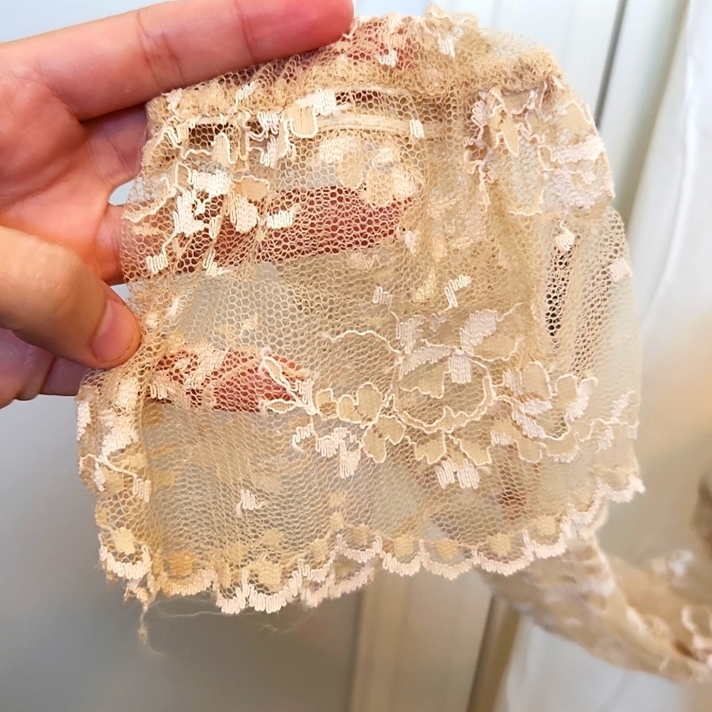 Kay Celine Sheer Floral Long Sleeve Top - Picture 3 of 5
